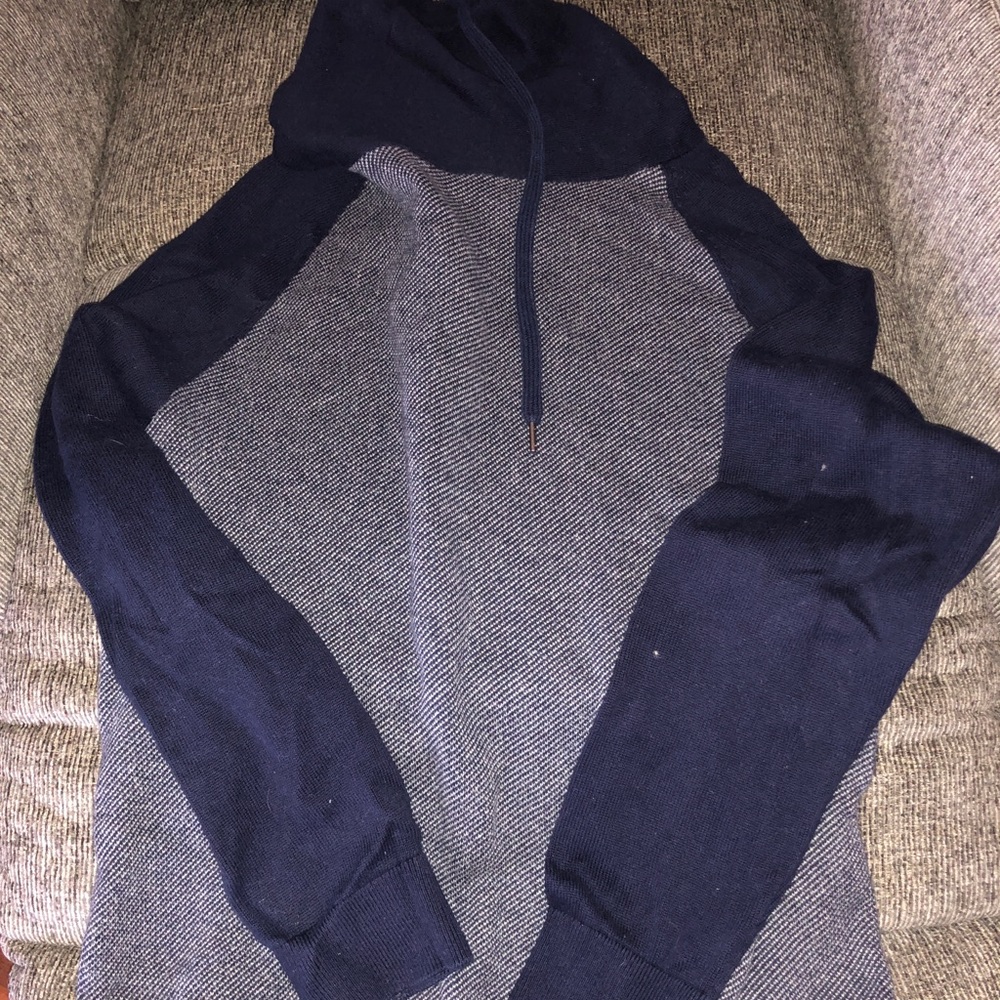 **SOLD** Navy Blue Men’s Funnel Neck sweater